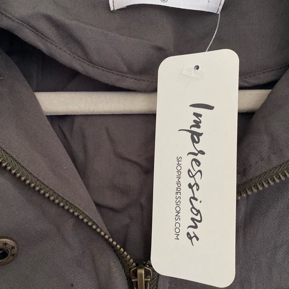 Jacket - Picture 2 of 4